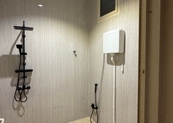 شقة بغرفتين نوم وأثاث مريح