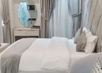 استديو هادئ بسرير ماستر 