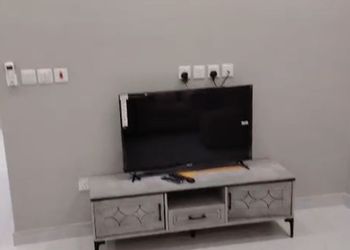 شقة بغرفتين نوم وصالة 
