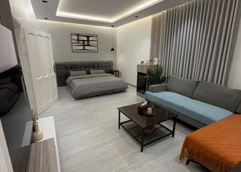 استديو بتصميم أنيق ودخول ذاتي