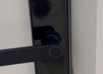 استديو بسرير ماستر وجلسة جانبية