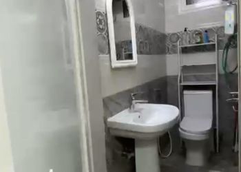 شقة بصالة وغرفة نوم 