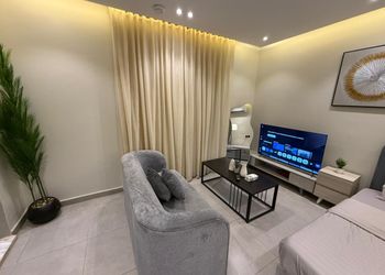 استديو هادئ بسرير ماستر 