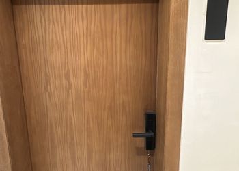 استديو هادئ بسرير ماستر 