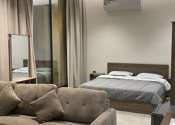 استديو بدخول ذاتي وسرير مريح 