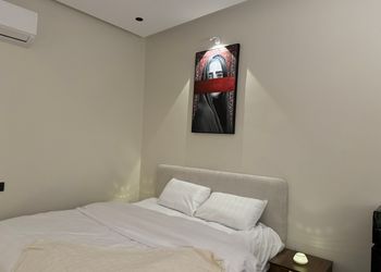 استديو بتصميم أنيق ودخول ذاتي