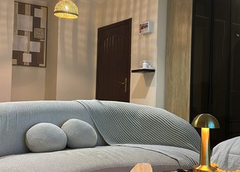 استديو بسرير مريح وتصميم هادئ 