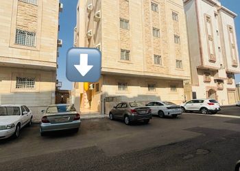 شقة بغرفتين نوم وصالة مريحة 