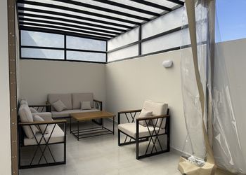 استديو بسرير ماستر وأثاث مريح