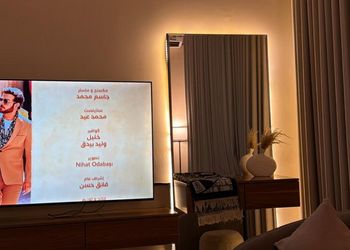 استديو بسرير ماستر وجلسة جانبية