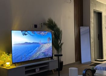 استديو بسرير ماستر وجلسة جانبية 