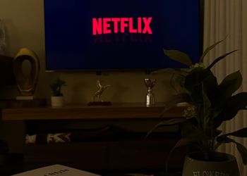استديو هادئ بسرير ماستر