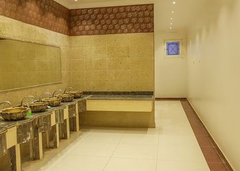 مزرعة بجلسة خارجية+ بروجكتر