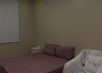 شقة بصالة وغرفتين نوم 