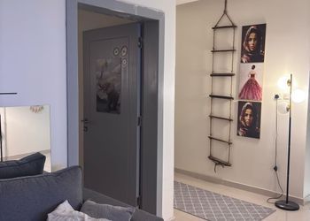 شقة واسعة بدخول ذاتي