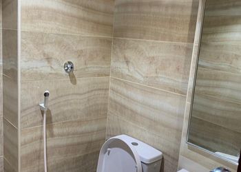 استديو بأثاث مريح وبسيط 