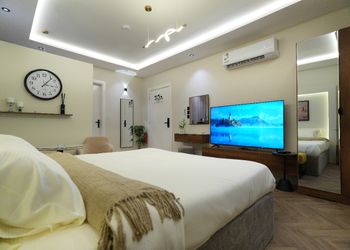 استديو بتصميم أنيق ودخول ذاتي