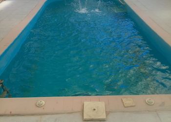 مزرعة بمناظر خلابة ومجالس 