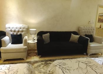 شقة بغرفة نوم وصالة مريحة 