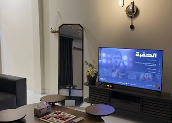 شقة بغرفة نوم وصالة 