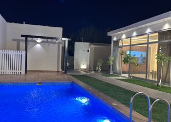 شالية بمسبح واجواء عائلية ومميزة