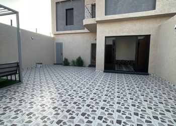 شاليه بمسبح داخلي لقضاء وقت ممتع