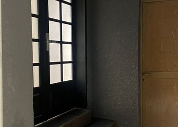 شقة بغرفتين نوم وصالة