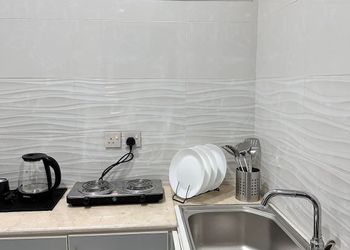 شقة انيقة بغرفتين نوم وصالة