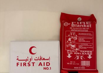 استديو بسرير ماستر وجلسة جانبية