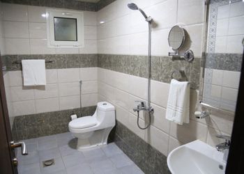 استديو هادئ بسرير ماستر