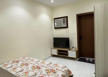 استديو بسرير ماستر وأثاث مريح