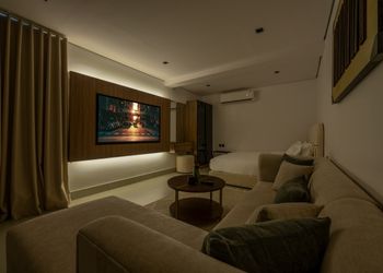استديو هادئ بسرير ماستر 