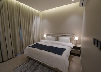 شقة بغرفة نوم وصالة 