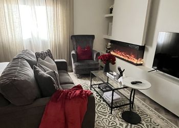 استديو هادئ بدخول ذاتي 