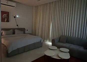 استديو هادئ بسرير ماستر 