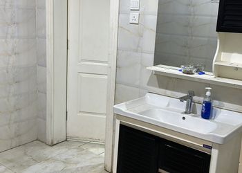 شقة بغرفتين نوم وصالة جلوس