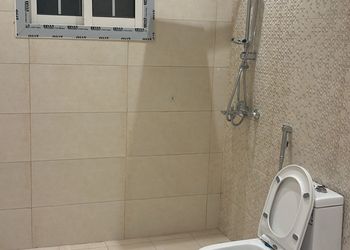 استديو بسرير ماستر وجلسة جانبية 