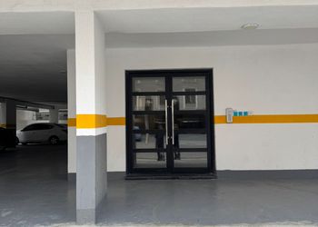 استديو هادئ بسرير ماستر 