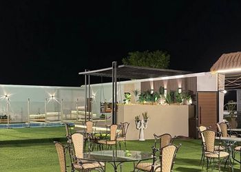 استراحة بمسبح