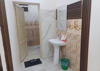شقة بغرفتين نوم وصالة