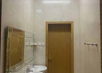 شقة بثلاث غرف نوم