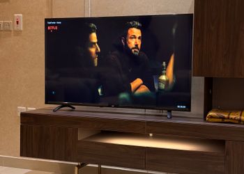 شقة بغرفة معيشة وغرفتين نوم 