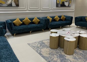 شاليه بمسطح اخضر وجلسة حارجية 