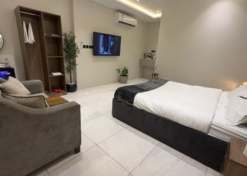 استديو بسرير ماستر