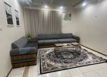 شقة انيقة بصالة وغرفتين نوم