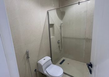 استديو باثاث مريح وبسيط 