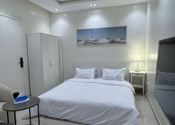 استديو انيق بدخول ذاتي 