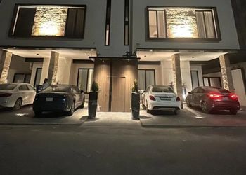 استديو هادئ بسرير ماستر