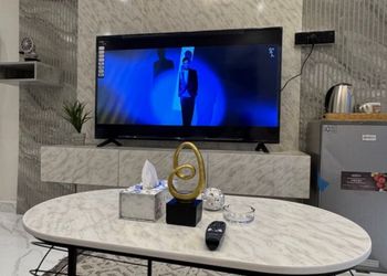 استديو بسرير ماستر وجلسة جانبية 