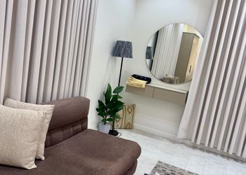 استديو انيق وموقع مميز بدخول ذكي